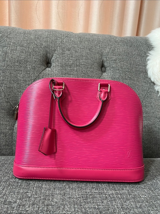Louis Vuitton Handbags - Louis Vuitton Alma PM EPI fuchsia